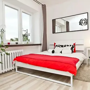 https://wstapartments-mynarska-13.warsawhotelspoland.com