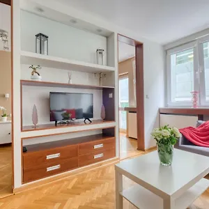 https://noctis-apartment-liska.warsawhotelspoland.com